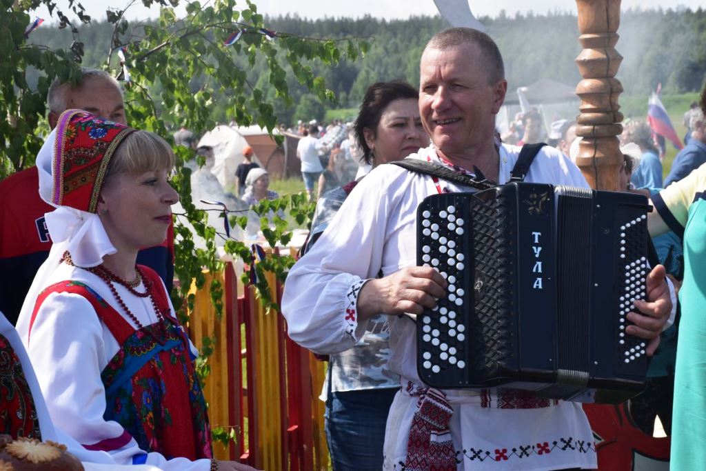 Троицкие хороводы Орловского полесья